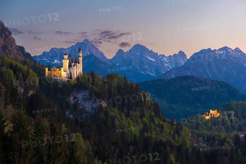 Two castles in an idyllic mountain landscape at sunset, Neuschwanstein, Hohenschwangau, Schwangau near Füssen, Ostallgäu district, Swabia, Bavaria, Germany, Europe