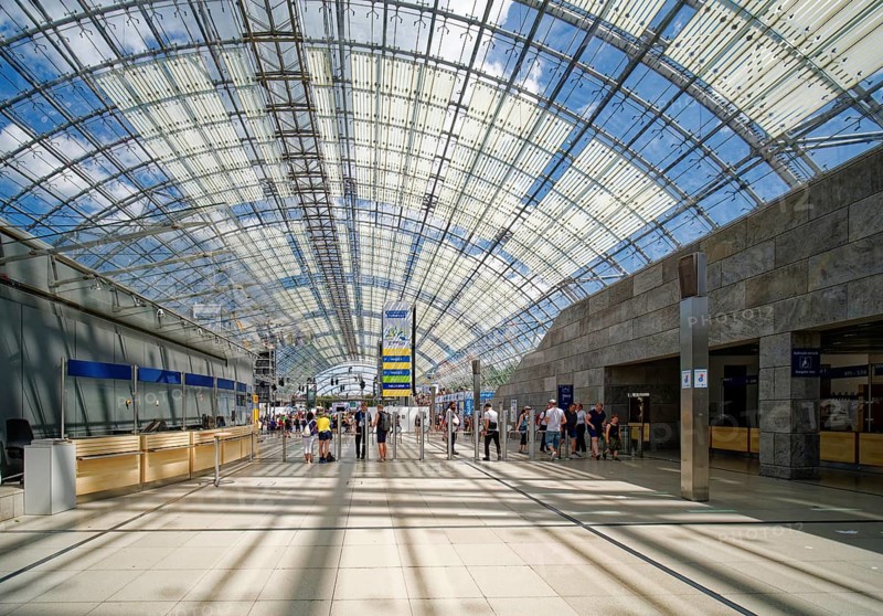New Leipzig Trade Fair Centre, Leipzig Trade Fair, with glass entrance hall, interior view, trade fair complex, trade fair grounds, glass dome, event, trade, exhibition, Leipzig, Saxony, Germany, Europe
