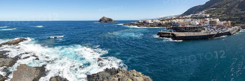 Atlantic coast with Roque de Garachico island off the town of Garachico, Tenerife, Canary Islands, Spain, Europe