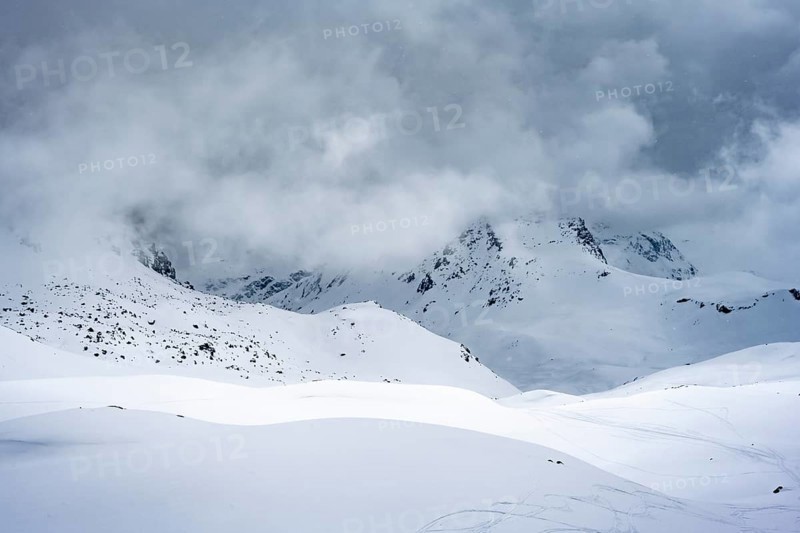 Winter in the high mountains, AlAlbula Alps, Rhaetian Alps, Grisons, Switzerland, Europe