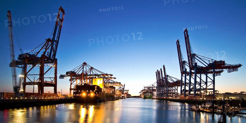 Container ships at Eurogate container terminal and Burchardkai in the evening, Port of Hamburg, Hamburg, Germany, Europe