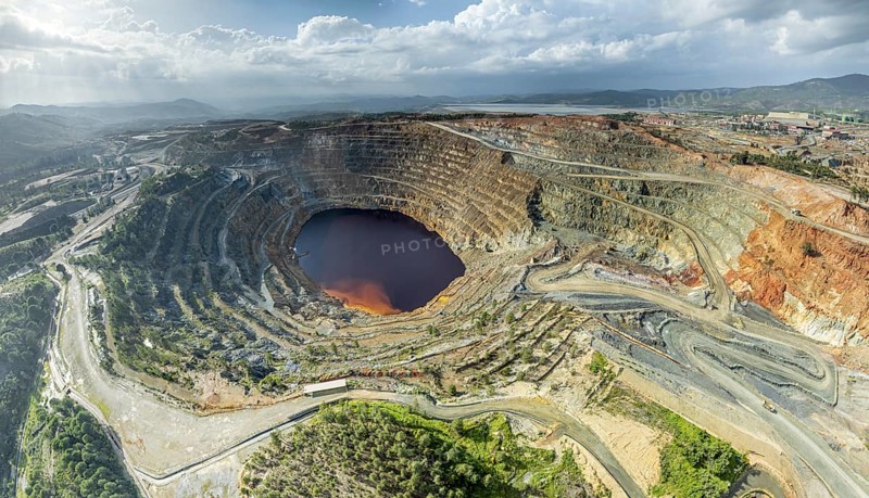 Aerial view of Corta Atalaya open pit mine, copper mine, Rio Tinto, Minas de Rio Tinto, Andalusia, Spain, Europe