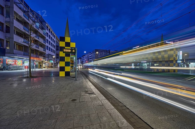 Steintor tram stop, designer Alessandro Mendini, general architecture, car headlights, traces of light, blue hour in the evening, deep blue evening sky, cumulus clouds, Kurt-Schumacher-Straße, Hanover, state capital, Hanover region, Lower Saxony, Germany, Europe