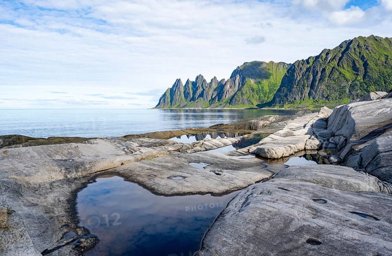 Tidal pools, rocky coast of Tungeneset, Devil's Teeth, Devil's Teeth, Okshornan, Ersfjorden, Senja Island, Troms, Norway, Europe