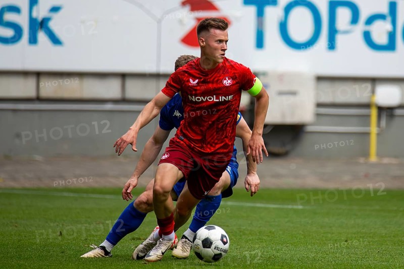 Football Oberliga Rhineland-Palatinate/Saar, Season 2024/25, Matchday 34: 1 FC Kaiserslautern II v FK Pirmasens***On the ball: Marius Baür (8, Kaiserslautern)