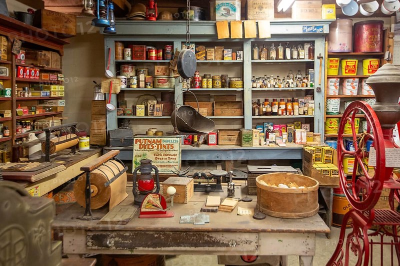 Clinton, Tennessee - The Museum of Appalachia, a collection of pioneer buildings and artifacts