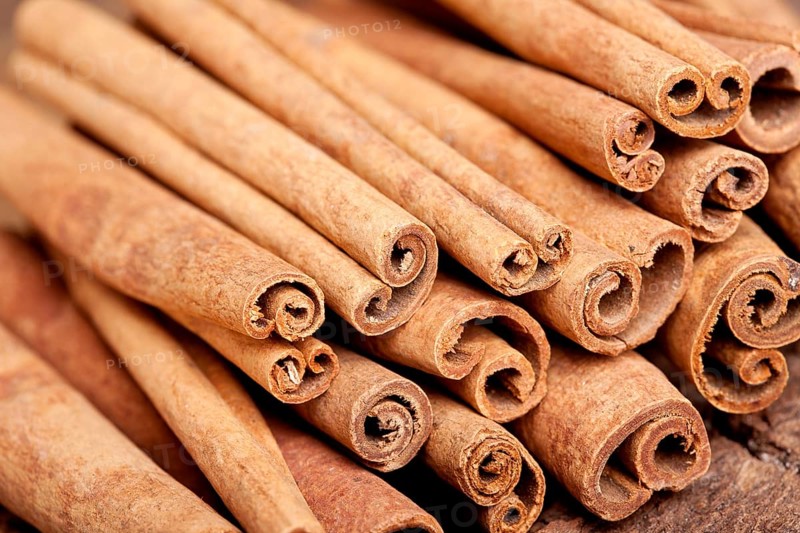 Cinnamon sticks