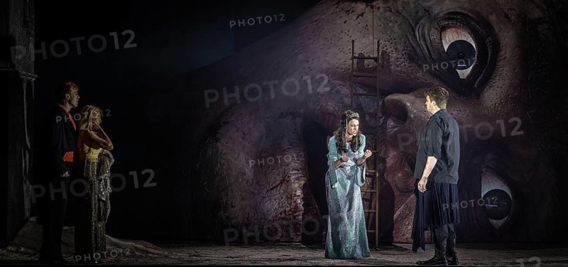 The dramatic oratorio