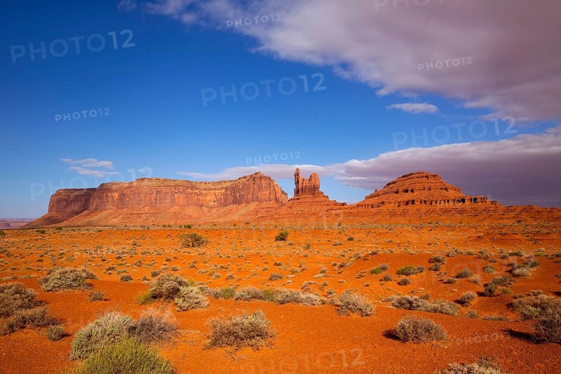 View from US 163 Scenic road to Monument Valley Park in Utah