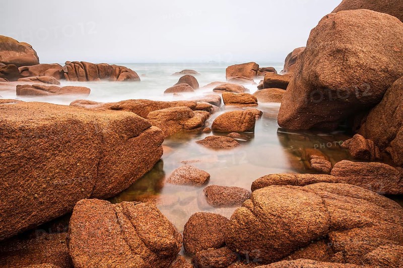 Atlantic coast in Brittany near Ploumanach