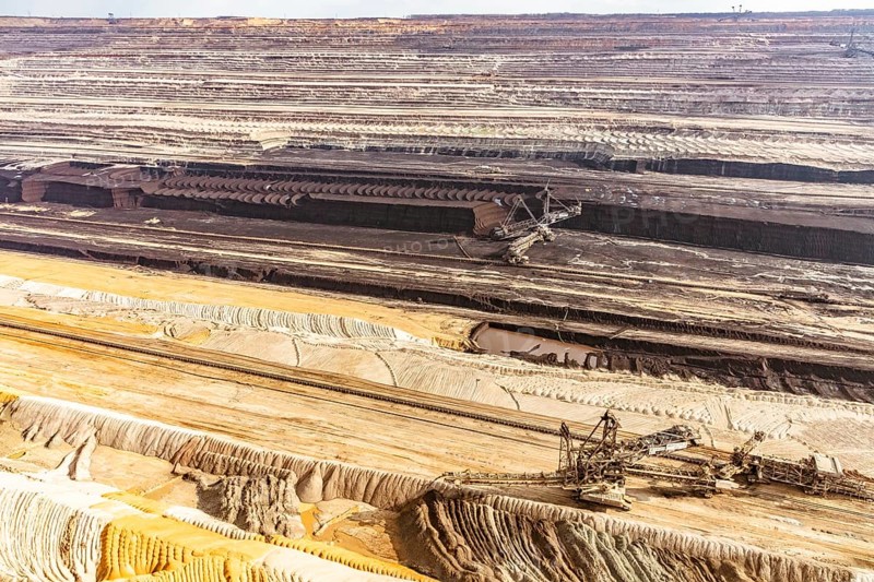 The Hambach opencast mine is the largest opencast mine operated by RWE Power AG in North Rhine-Westphalia. The municipalities of Niederzier, Düren district, and Elsdorf are affected