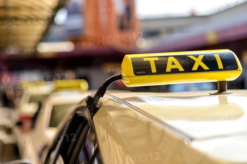 Taxi