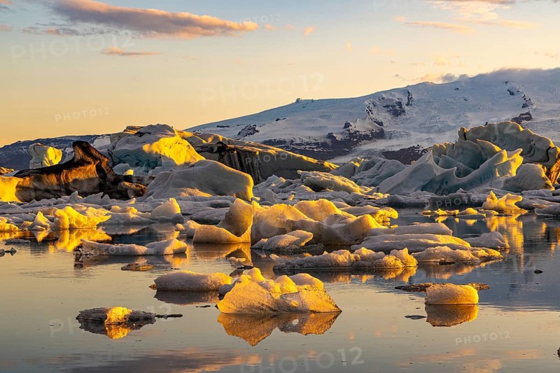 Evening at Jökulsarlon, south coast, Iceland, Europe