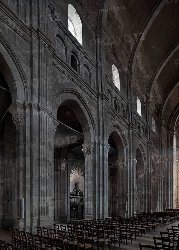Autun, Cathedrale St-Lazare, begun 1120, northern nave wall facing east, St., Sankt, Saint