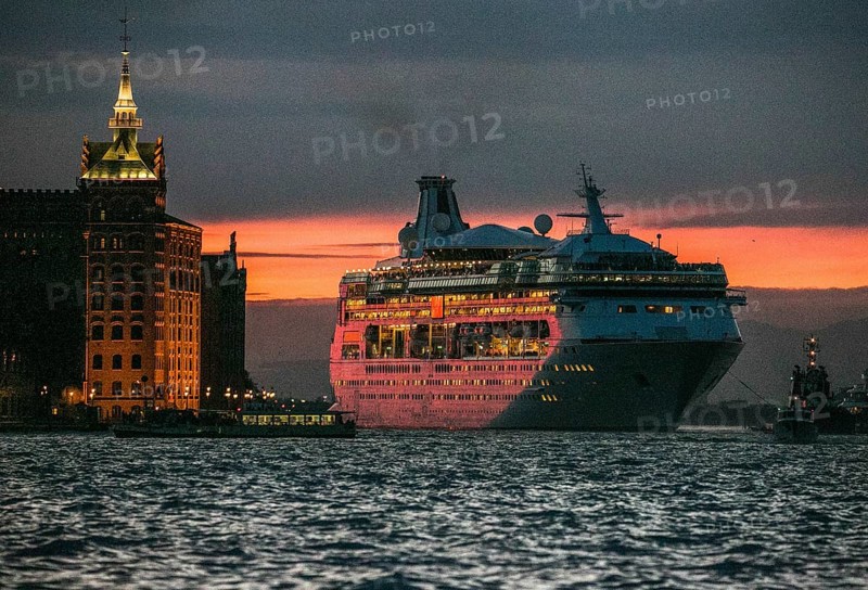 Italy Venice cruise ship -521 in the evening in the Canale della Giudecca left Stucky mill