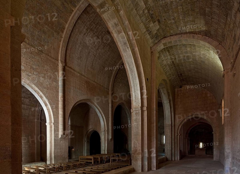 Cistercian monastery founded in 1144, church built 1175-1220, view from the south aisle to the north-east, St., Sankt, Saint