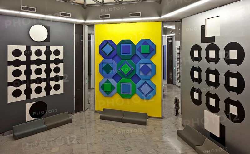 Aix en Provence, Vasarely MuseumBuilt 1973-76. op-art wall installations around 1975 v l n r Object nos. 105 106 and 101 6 m wide 8 m high