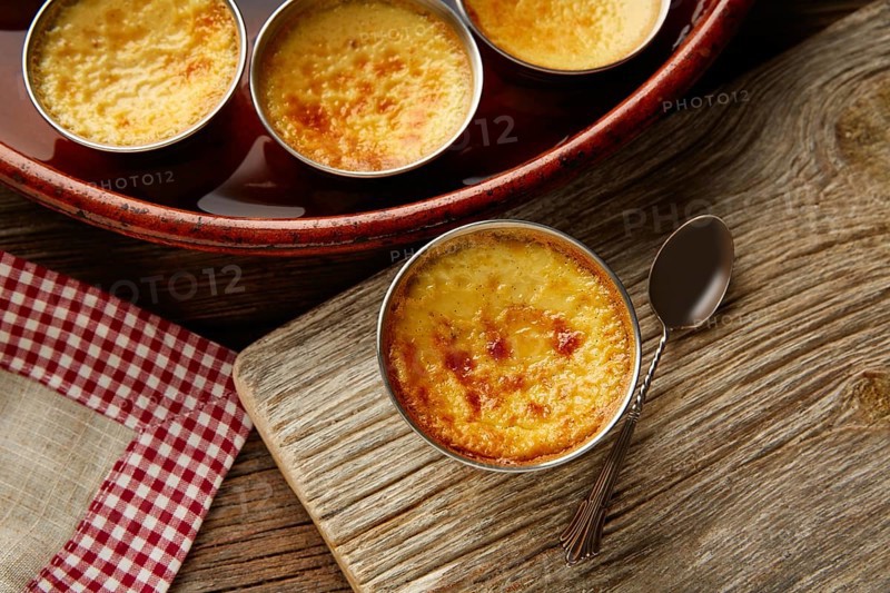 Custard Creme Caramel Flan dessert bain marie oven cooked