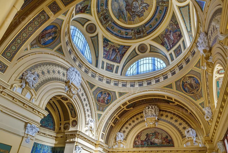 Szechenyi thermal bath in Budapest is the largest medicinal bath in Europe, Hungary. Dome interior