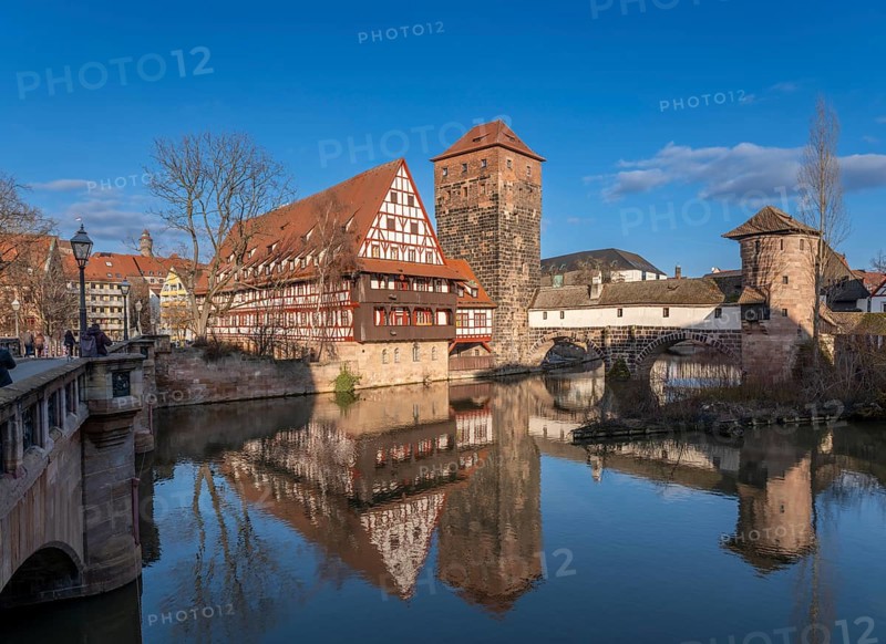 Maxbrücke, Weinstadel, water tower, Henkersteg, Henkerbrücke (from left), river Pegnitz, Old Town, Nuremberg, Franconia, Bavaria, Germany, Europe