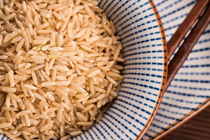 Raw brown rice in a bowl
