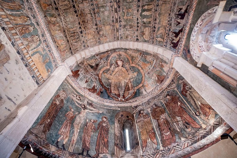 Gothic paintings, apse, Church of San Martín de Tours, Gazeo, Álava, Spain, Europe