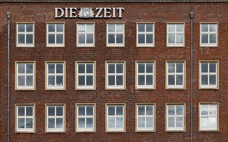 Symmetrical brick façade with several windows and a title on the building, DIE ZEIT publishing house, Kontorhausviertel, Free and Hanseatic City of Hamburg, Germany, Europe
