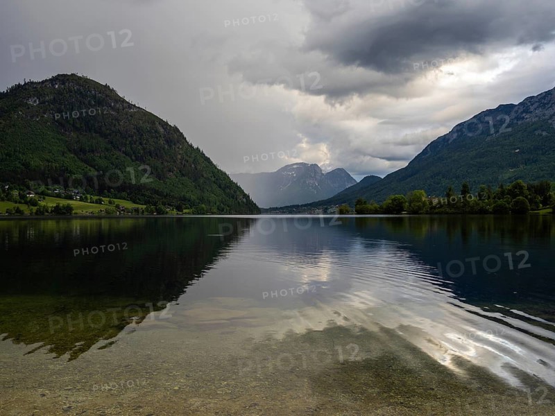 Thunderclouds over the lake, Grundlsee, Salzkammergut, Styria, Austria, Europe