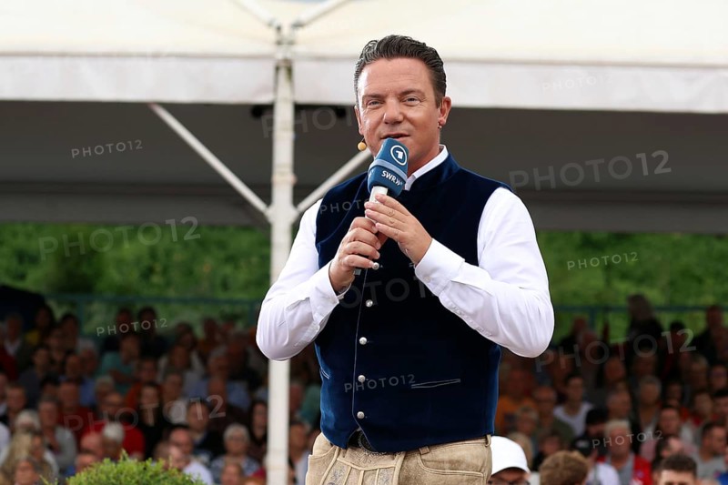 Stefan Mross (singer / presenter / entertainer) on the ARD TV programme Immer wieder sonntags, Rust, Germany / Germany