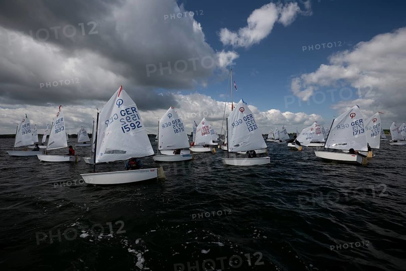 Andreas Dick, Olympic Centre - Schilksee, Kiel, Schleswig Holstein, Gabriel Louan CARRANCEJA on Ocean Spirit from ZSV #GER1592, Carla WESTERHEIDER from SKBUE #GER1875, Paula SCHEIDEMANN on Okapi from SV03/BYC #GER1321, Golden Opti 2025 on 24.05.2025 at the Olympic Centre, Schilksee in Kiel Germany