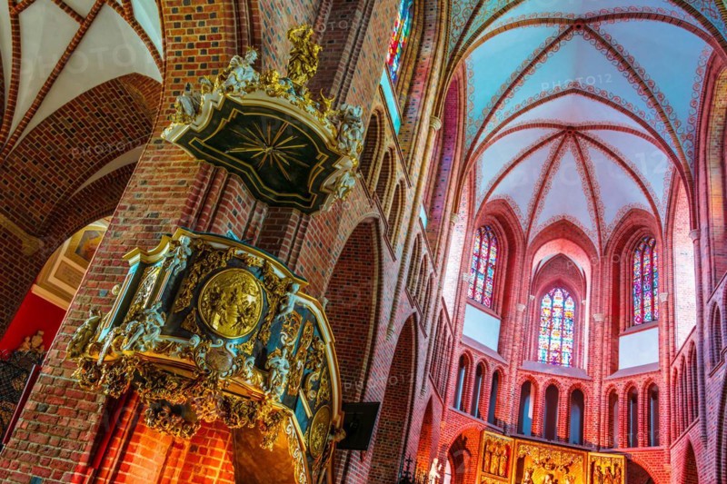POZNAN, POL - NOV 27, 2018: Interior of Archcathedral Basilica of St. Peter and St. Paul in Poznan, one of the oldest churches in Poland