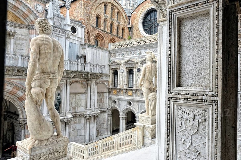 Inner courtyard of the Doge's Palace. Sunny summer day