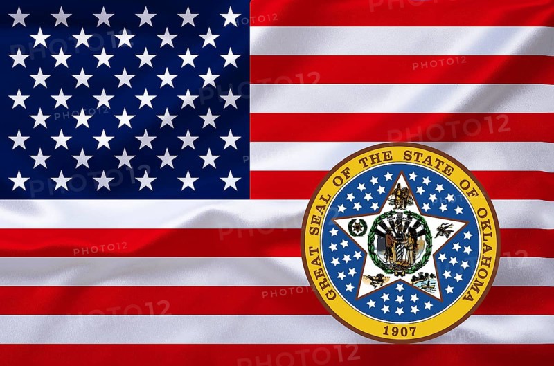 The flag of the USA with the coat of arms of Oklahoma, Studio