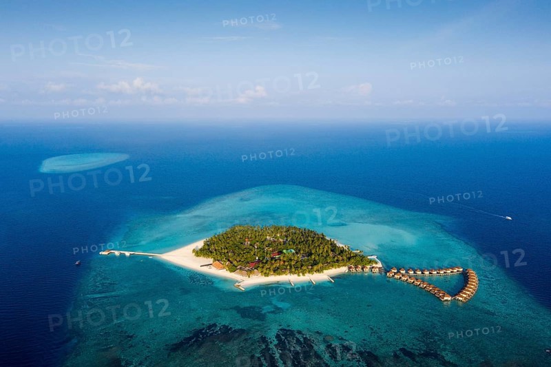 Holiday island Alimatha, Felidhu Atoll, Indian Ocean, Maldives, Asia