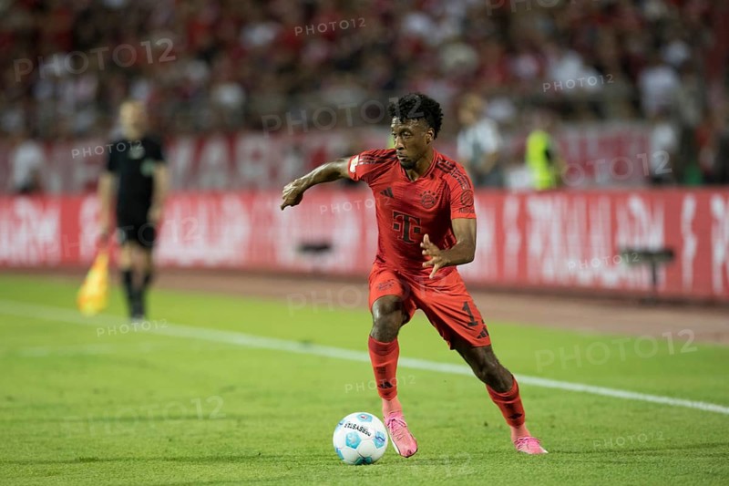 Football match, Kingsley COMAN FC Bayern Munich leading the ball to the left, football stadium Donaustadion, Ulm, Germany, Europe