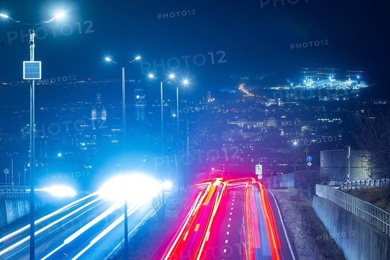 Well-developed traffic junction Bergstrasse B170 with access to the A17 motorway. Dresden lies in the valley and the Inifineon construction site shines on the horizon, Dresden, Saxony, Germany, Europe