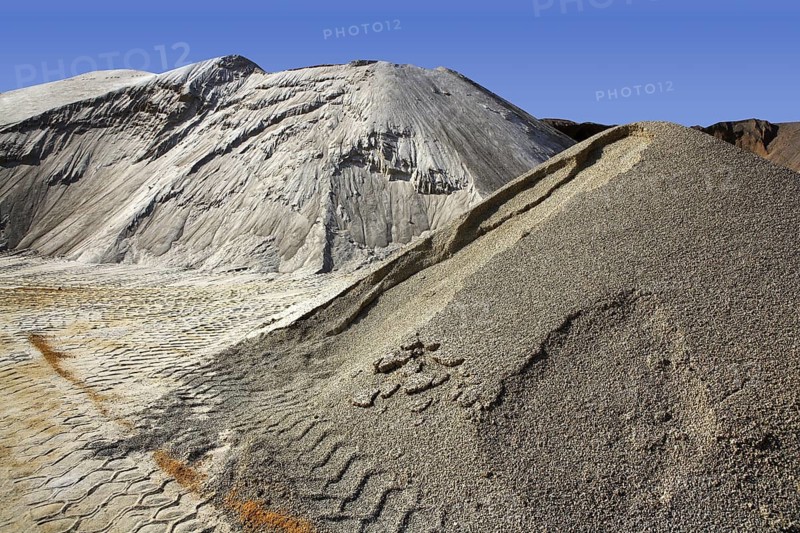 Sand quarry mounds of varied construction sands