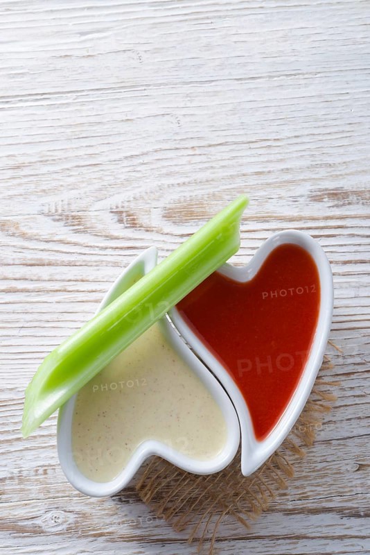 Celery dippen