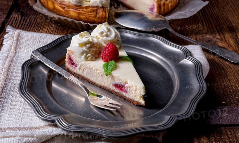 Fresh and delicious raspberry cream pie