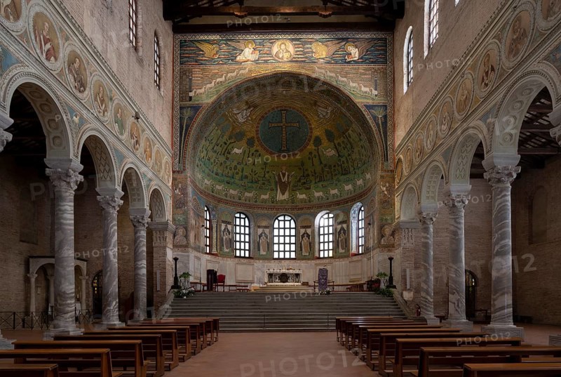 Ravenna, Basilica di Sant' Apollinare in Classe, view to the east into the choir apse