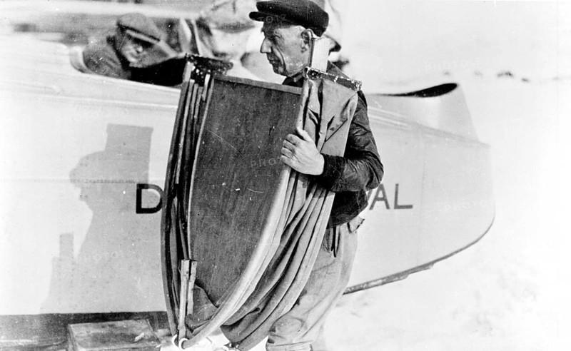 Roald Amundsen. Norwegian polar explorer. 1872-1928. In 1925, Amundsen made an attempt to reach the North Pole with the two flying boats N 24 and N 25. On 21 May 1925, the two flying boats started from Ny-Ålesund on Svalbard. On N 25 Hjalmar Riiser-Larsen was the pilot, Roald Amundsen the navigator and Karl Feucht the mechanic. On N 24 Leif Ragnar Dietrichson sat at the controls, Lincoln Ellsworth was the navigator and Oskar Omdal the mechanic. They landed at 87°44' north, but had great difficulty getting airborne again. Pictured: Roald Amundsen