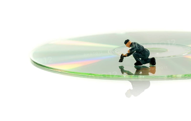 Toy puppet cleaning compact disc