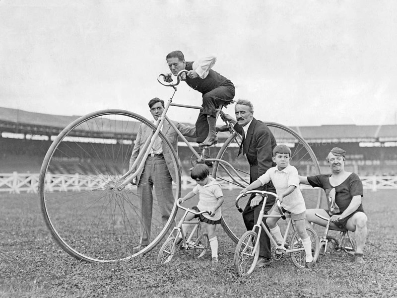 1930s bicycles. The annual Fête des Caf' Conc' at the Buffalo Stadium and some of the popular artists on their bicycles. 1933