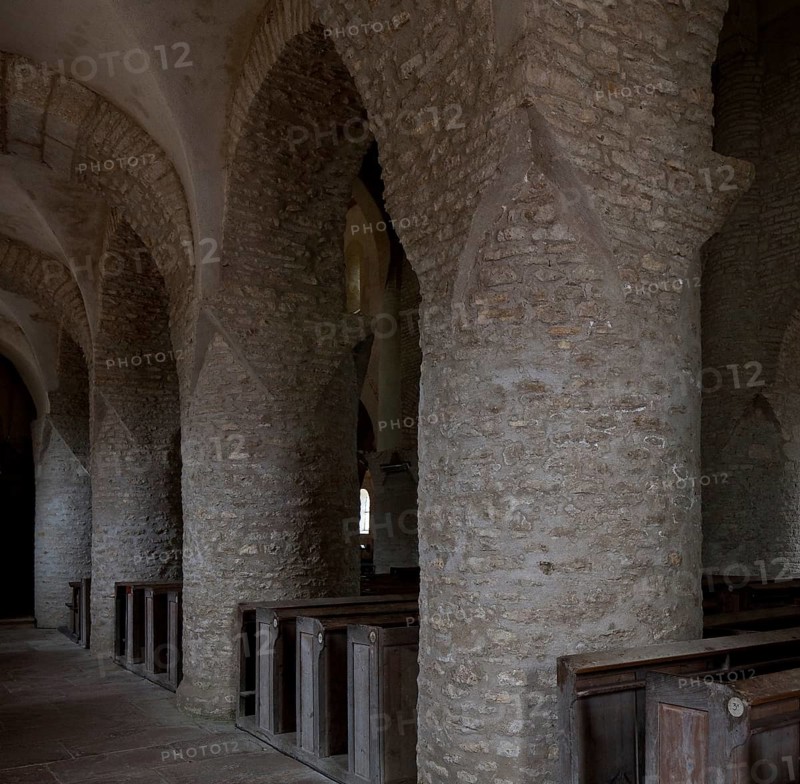 Chapaize, priory church of St-Martin, built at the beginning of the 11th century, north aisle to the east, St., Sankt, Saint