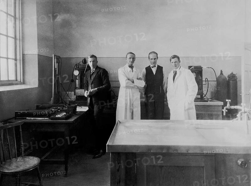 Baltzar von Platen. 1898-1984. Swedish inventor who togethere with inventor Carl Munters invented the gas absorption refrigerator for domestic use in 1922. Their cooling solution was a world sensation, even Albert Einstein once mentioned how astonished he was by their ingenious solution. The new invention was a few years later aquired by Electrolux who began selling the refrigerators worldwide. Platen was also the mastermind behind the process of producing synthtic diamonds using heat and pressure. Munters invented and patented a method of making foamed plastic. At the time of his death, Munters had over a thousand patents. The picture is taken in their experimental laboraty at the company Electrolux 1925, the men in white lab coates, Platen to the left