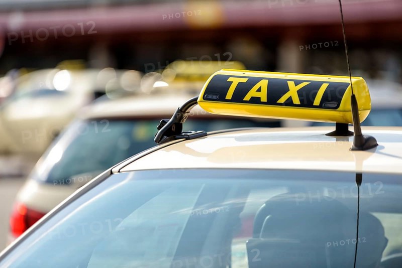 Taxi