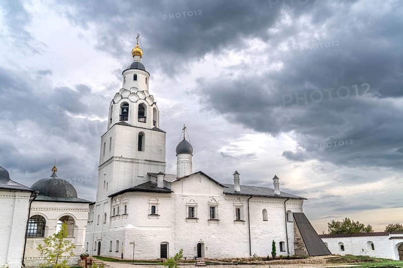 The Sviyazhsk mail monastery in Tatarstan