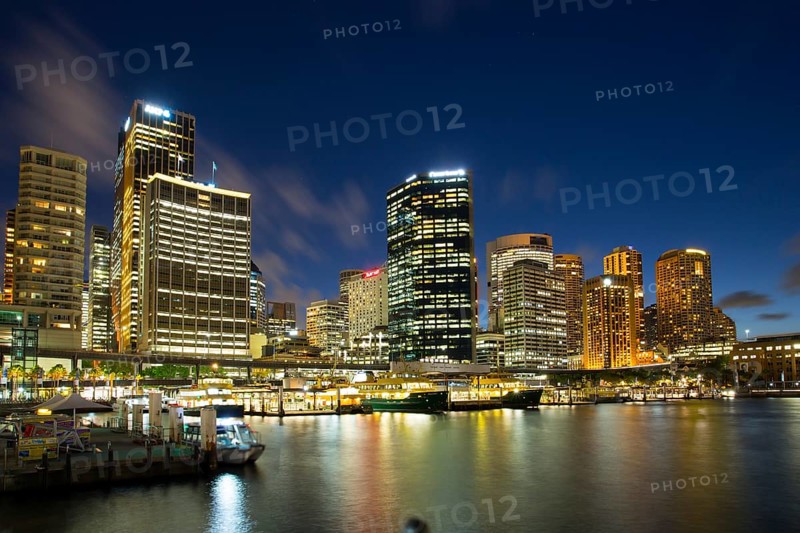 SYDNEY, AUSTRALIA, Feb 10th 2015: Circular Quay at rush hour on a summer's evening in Sydney, Australia, Oceania