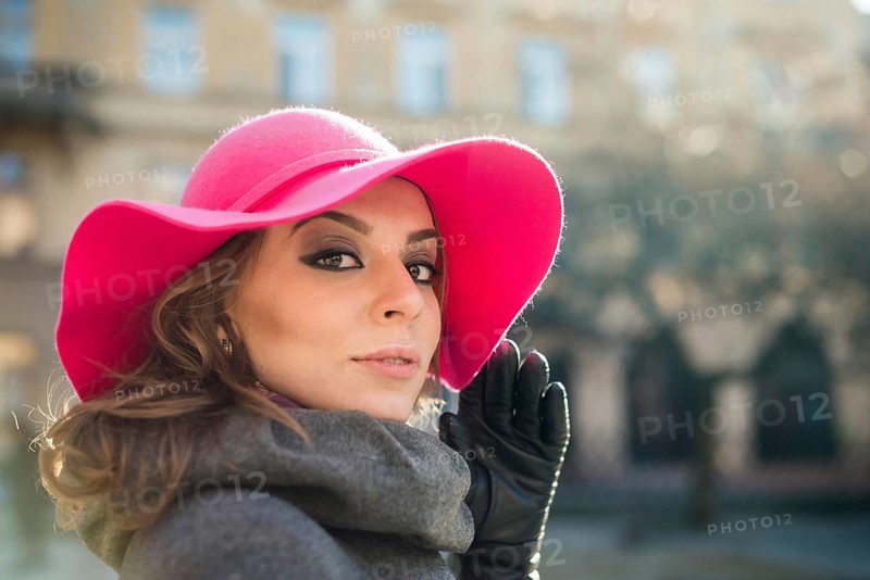 Portrait of a girl with Hat in the city