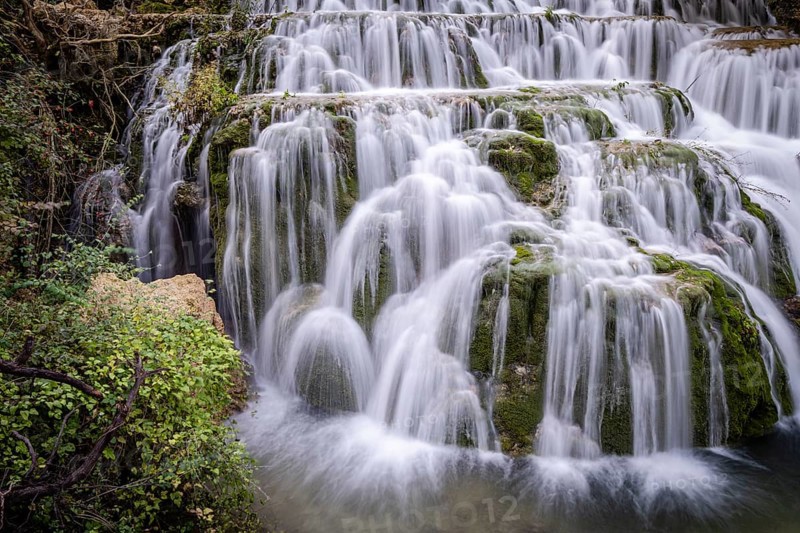 Orbaneja waterfall, Orbaneja del Castillo, Burgos, Spain, Europe